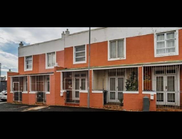 2 BEDROOM HOUSE FOR SALE IN WOODSTOCK